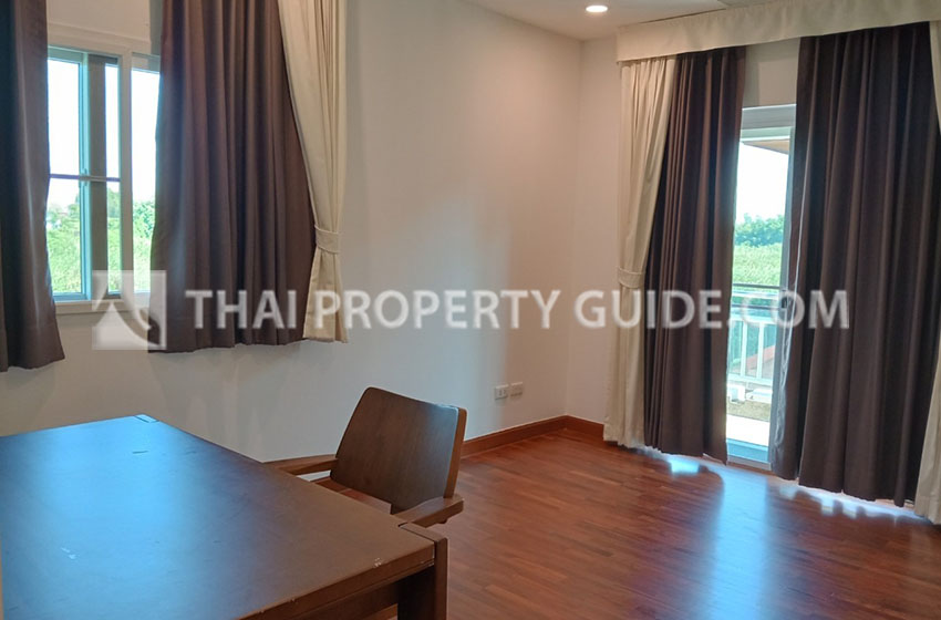 House with Shared Pool in Nichada Thani 